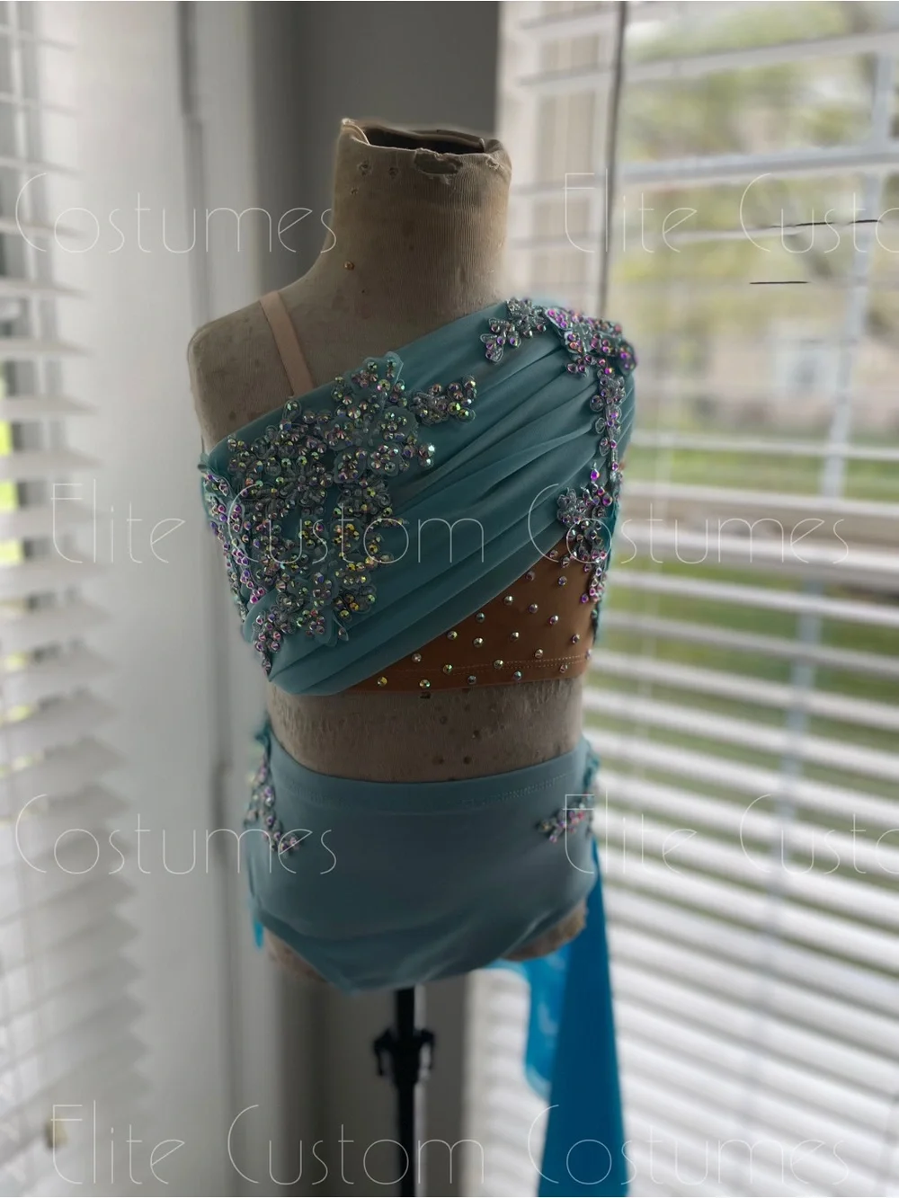 Custom elegant aqua